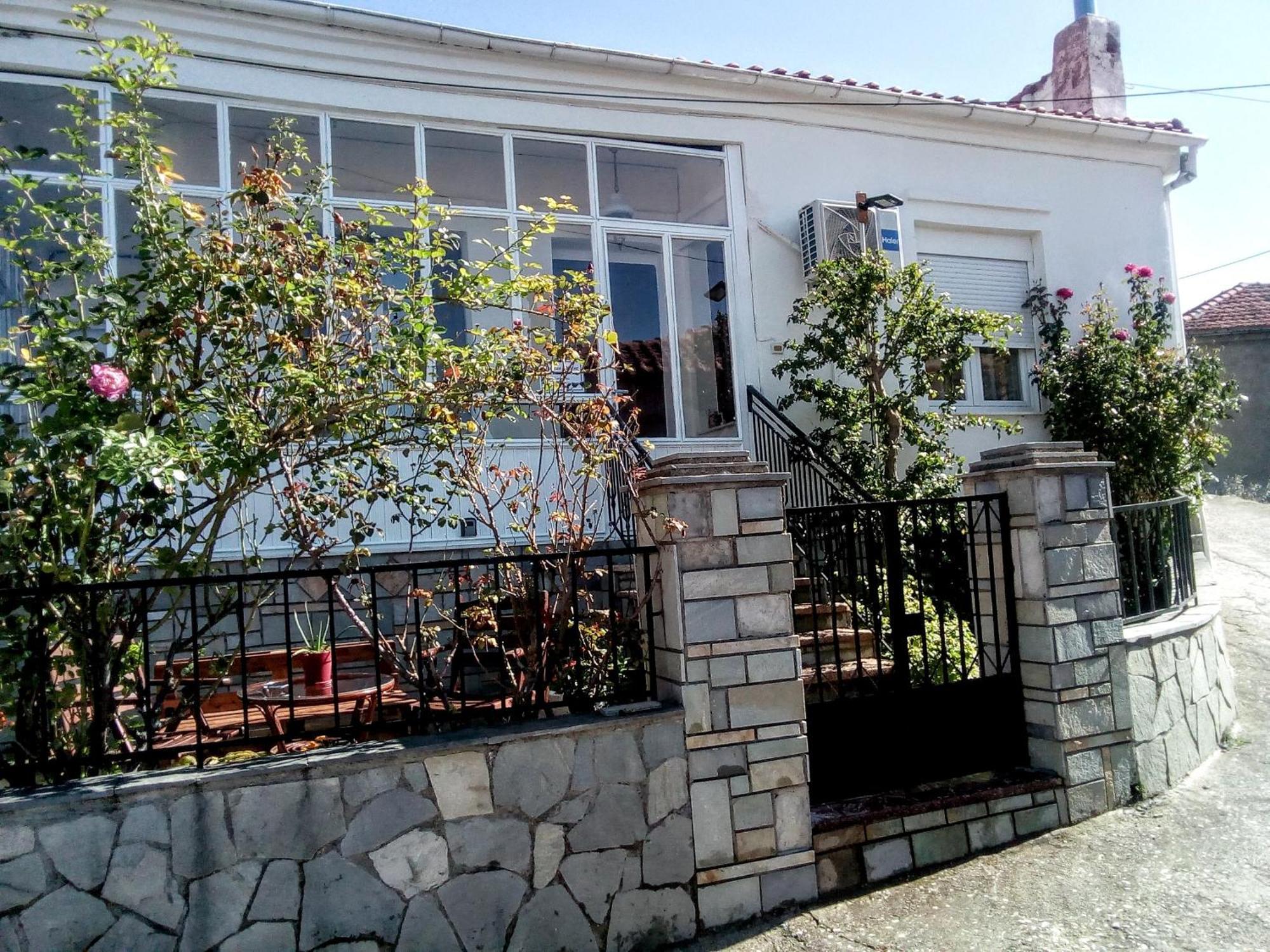 Ferienwohnung Tanias House Siatista Exterior foto